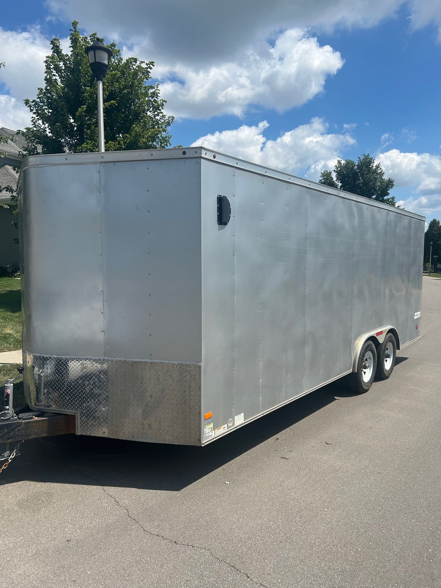 Haulmark Pace Setter 8.5x20 Enclosed Car Hauler — trailer rental near Lenexa KS